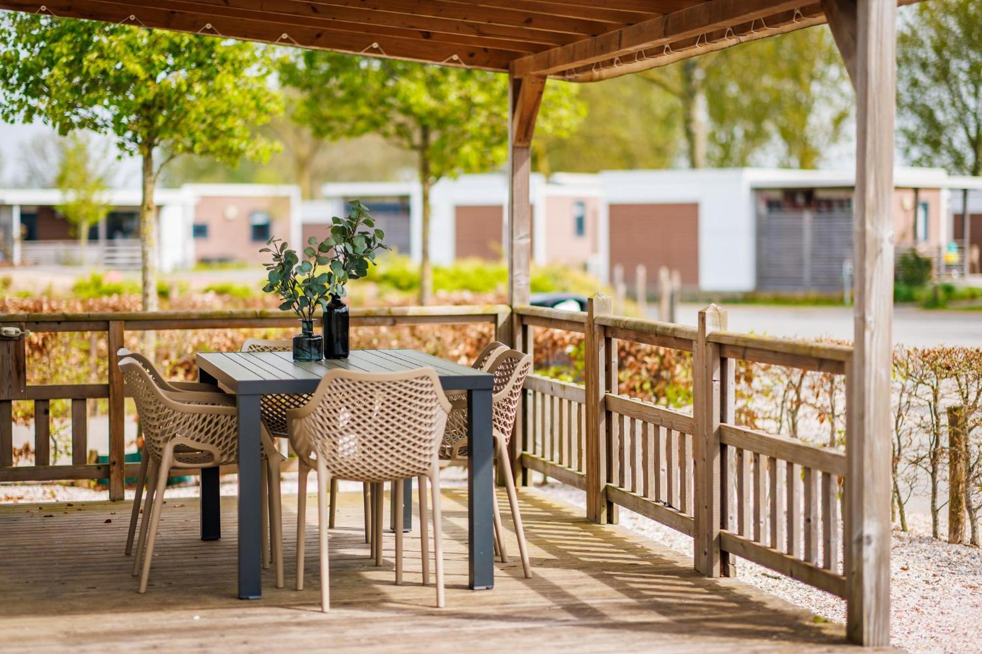 Vakantiepark Eiland Van Maurik 객실 사진