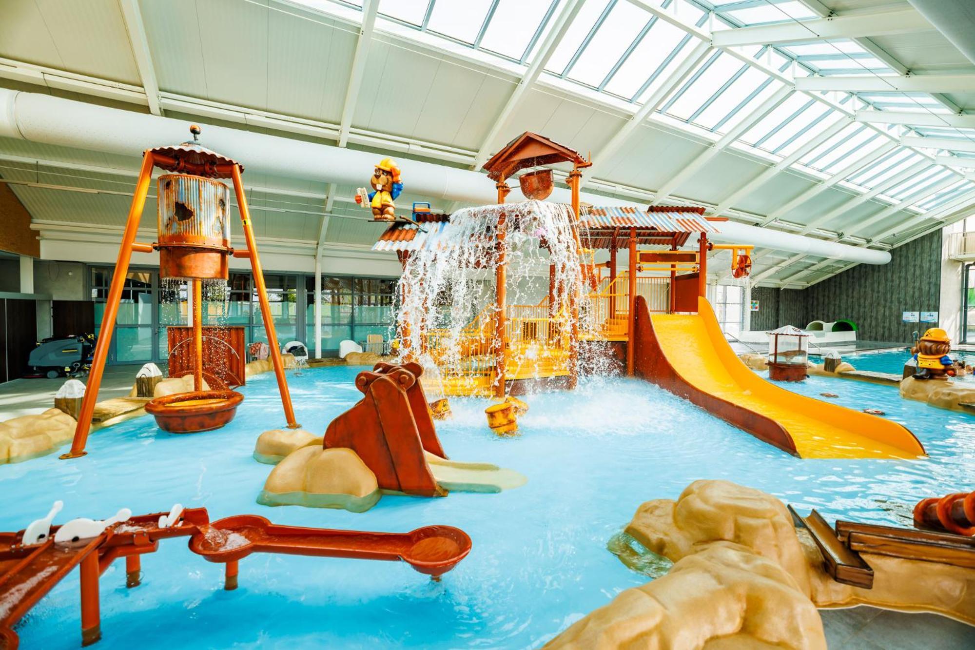 Vakantiepark Eiland Van Maurik 외부 사진